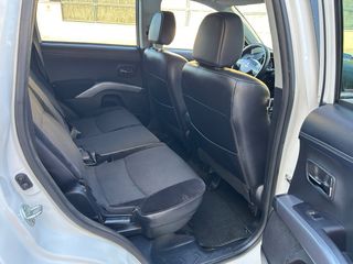 Mitsubishi Outlander 2012 tel 666217952