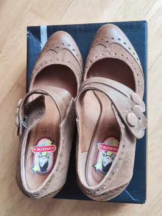 Zapatos tacón marrones Drastik