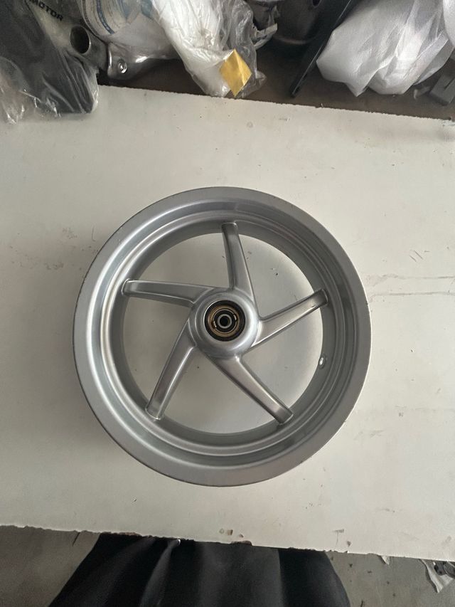 Llanta Delantera Aprilia