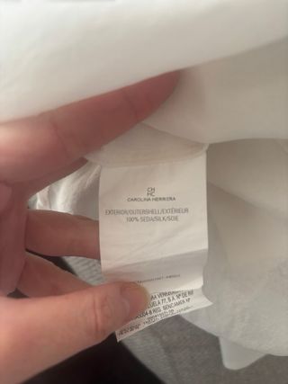 Blusa Carolina Herrera crema