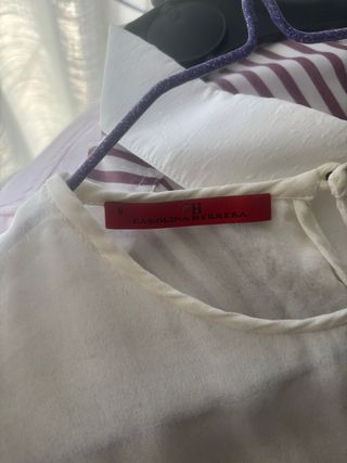 Blusa Carolina Herrera crema