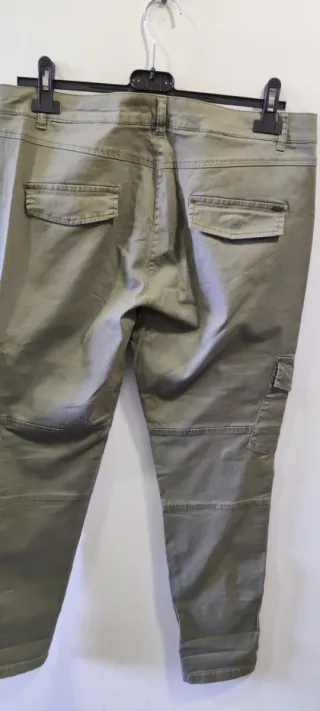 Pantalones cargo verde oliva Mango mujer