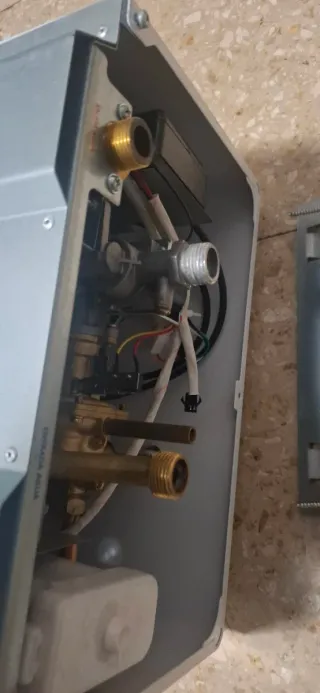 Calentador de agua a gas Mizudo