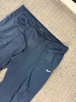 ¡¡OFERTA!! Talla L Pantalón Nike Vintage