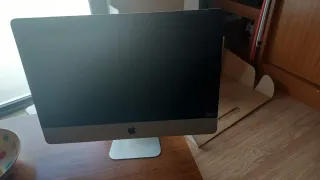 Apple iMac 21.5 Argento