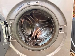 Lavadora Secadora Whirlpool 9+6kg