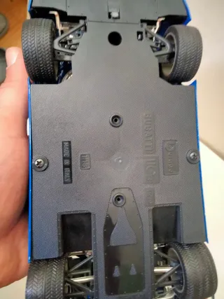 Bburago 1/18 Bugatti EB-110 1991 Azul