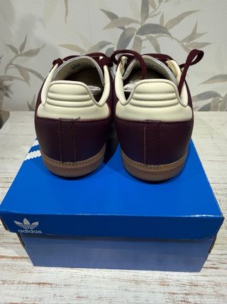 Zapatillas Adidas Samba granates