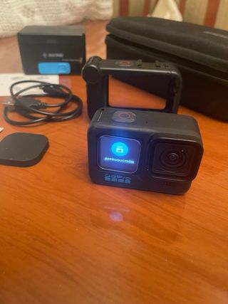 GoPro Hero 11 + Accessori