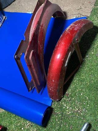 Todas Piezas Vespino GL Rojas y Beige. No envios