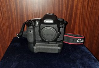 Canon EOS 7D + Obiettivo 18-55mm IS