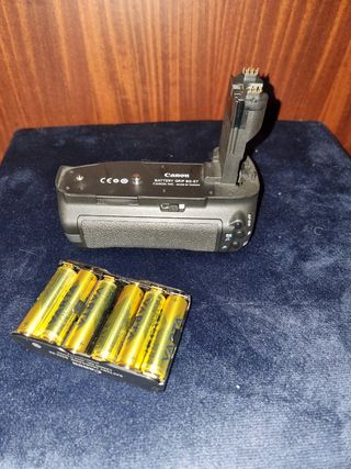 Canon EOS 7D + Obiettivo 18-55mm IS