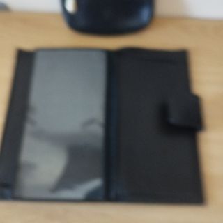 Cartera y monedero de piel negros