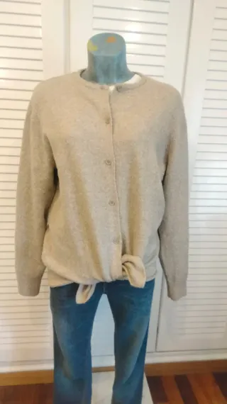 Chaqueta punto beige