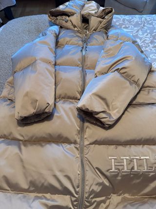Plumífero largo Tommy Hilfiger beige mujer