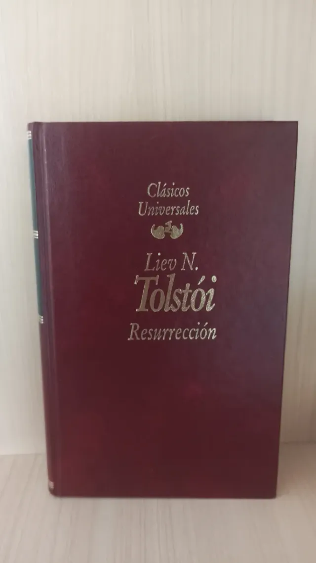 Clásicos Universales Virgilio, Tolstói , Unamuno
