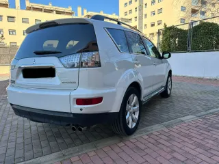 Mitsubishi Outlander 2012