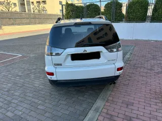 Mitsubishi Outlander 2012