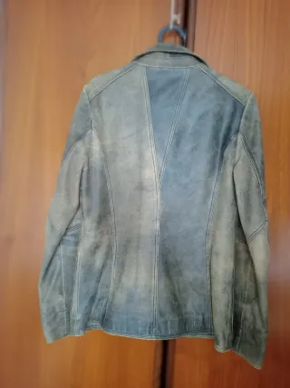 Americana MNG Cuero Marrón. Piel de carnero