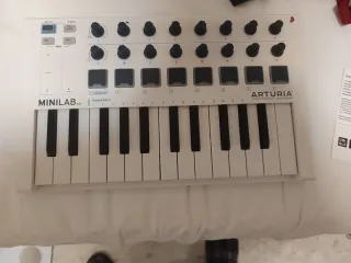 Arturia MiniLab MKII Controlador MIDI