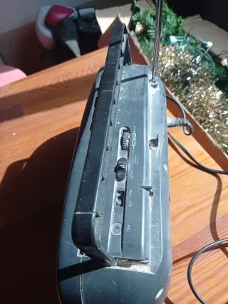 Radio Cassette Ansonic AM/FM