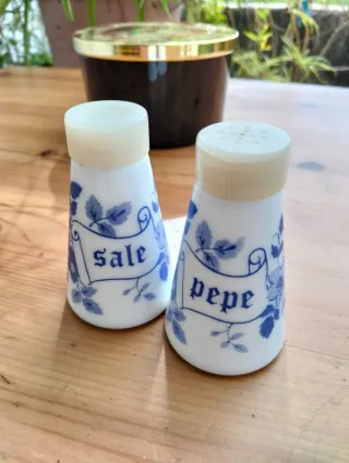 Set Sale e Pepe Vintage Arcopal Anni 70