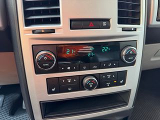 Chrysler Grand Voyager 2010 / Automatica /