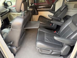 Chrysler Grand Voyager 2010 / Automatica /