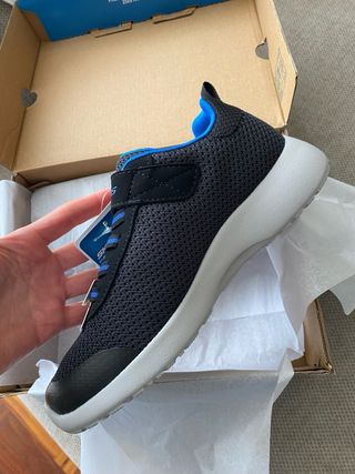 Skechers Niños Talla 35