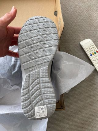 Skechers Niños Talla 35