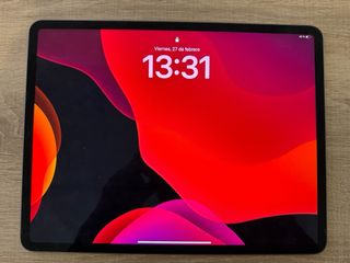 iPad Pro 12.9 256GB + Apple Pencil + Teclado