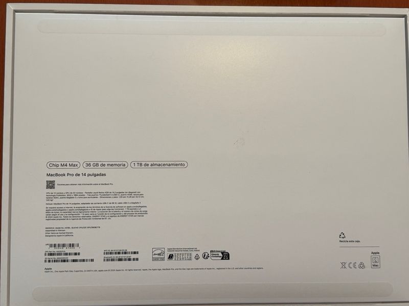 MacBook Pro 14” M4 Max 36GB 1TB – NUEVO afbeelding 3