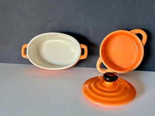 Juego pequena olla y fuente cerámica naranja