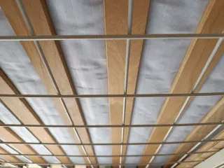 Litera escritorio Ikea blanca con colchón y somier