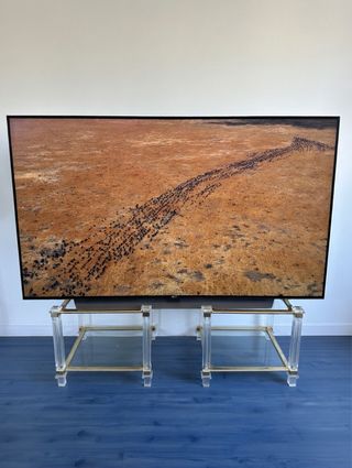 Large TV LG OLEDC2 77 inch with remote and stand