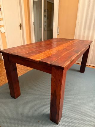Mesa de madera maciza
