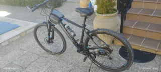 Bicicleta CUBE 29 con accessori e regalo