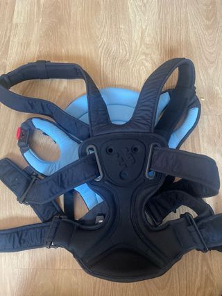 Mochila Portabebés Chicco Negra y Azul