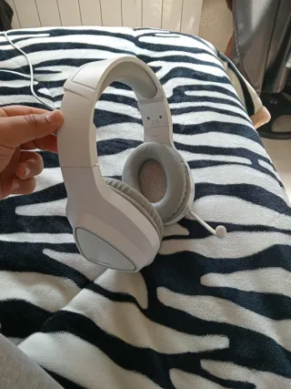 Cascos Mars Gaming Blancos