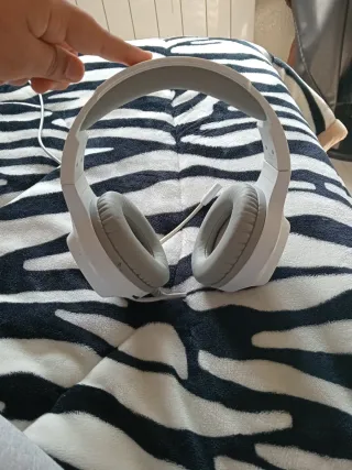 Cascos Mars Gaming Blancos