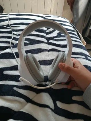 Cascos Mars Gaming Blancos