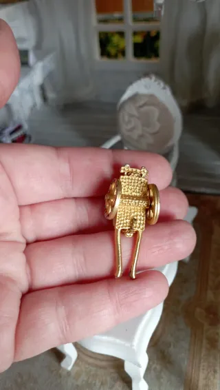 Carretto dorato miniatura 1:12 ruote funzionanti