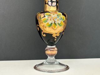 Jarrón de cristal morado y dorado