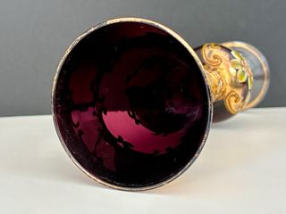 Jarrón de cristal morado y dorado