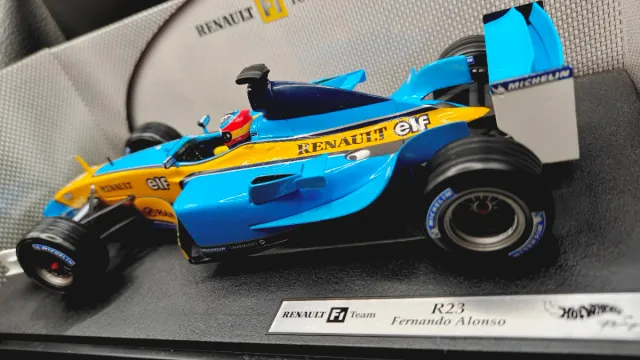 F1 RENAULT R23 Fernando Alonso Mild Seven De 2003 Au 1/18 Scale C1546 Mattel EUR 250,00 - FR