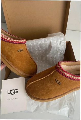 UGG Talla 41 Marrón con Detalles