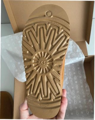 UGG Talla 41 Marrón con Detalles