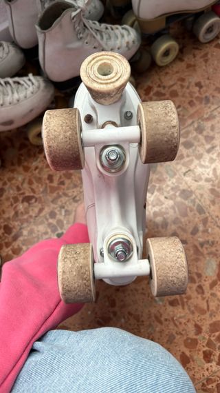 Patines de 4 ruedas blancos