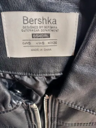 Chaqueta de cuero negra