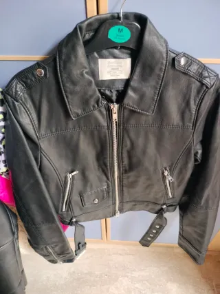 Chaqueta de cuero negra